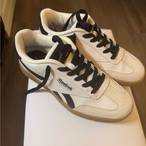 Reebok Cream and Black Women's Sneakers